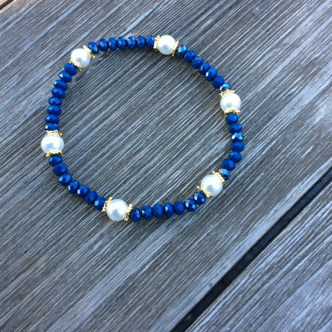 Navy & White Pearl Stretch Bracelet