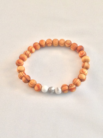 Sandal Wood And White/Grey Howlite Bracelet